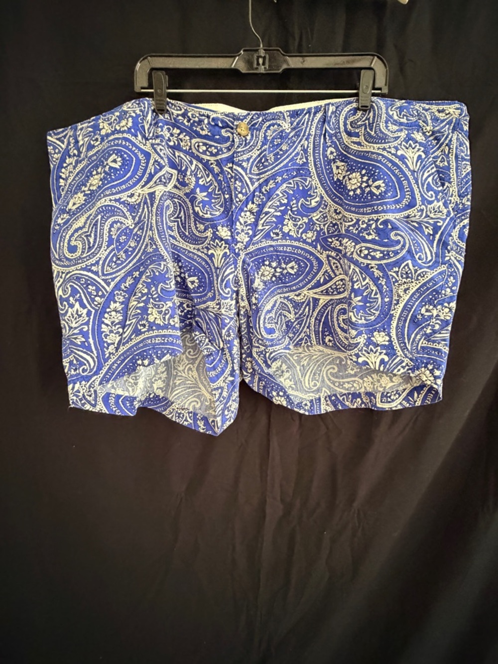 Old Navy Blue Paisley Women’s Shorts